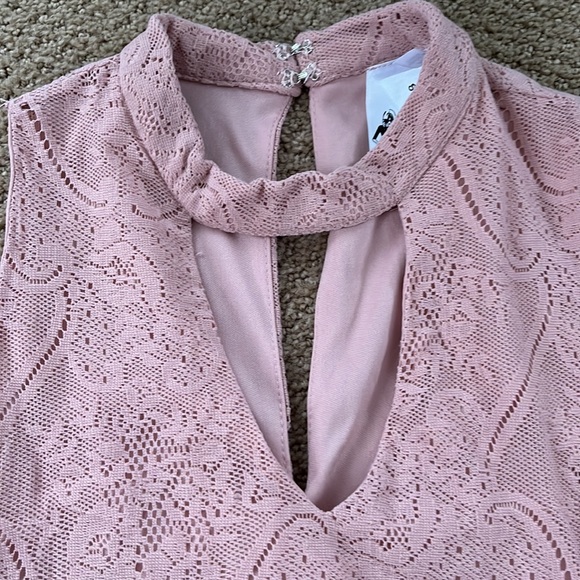 Top - Picture 4 of 6